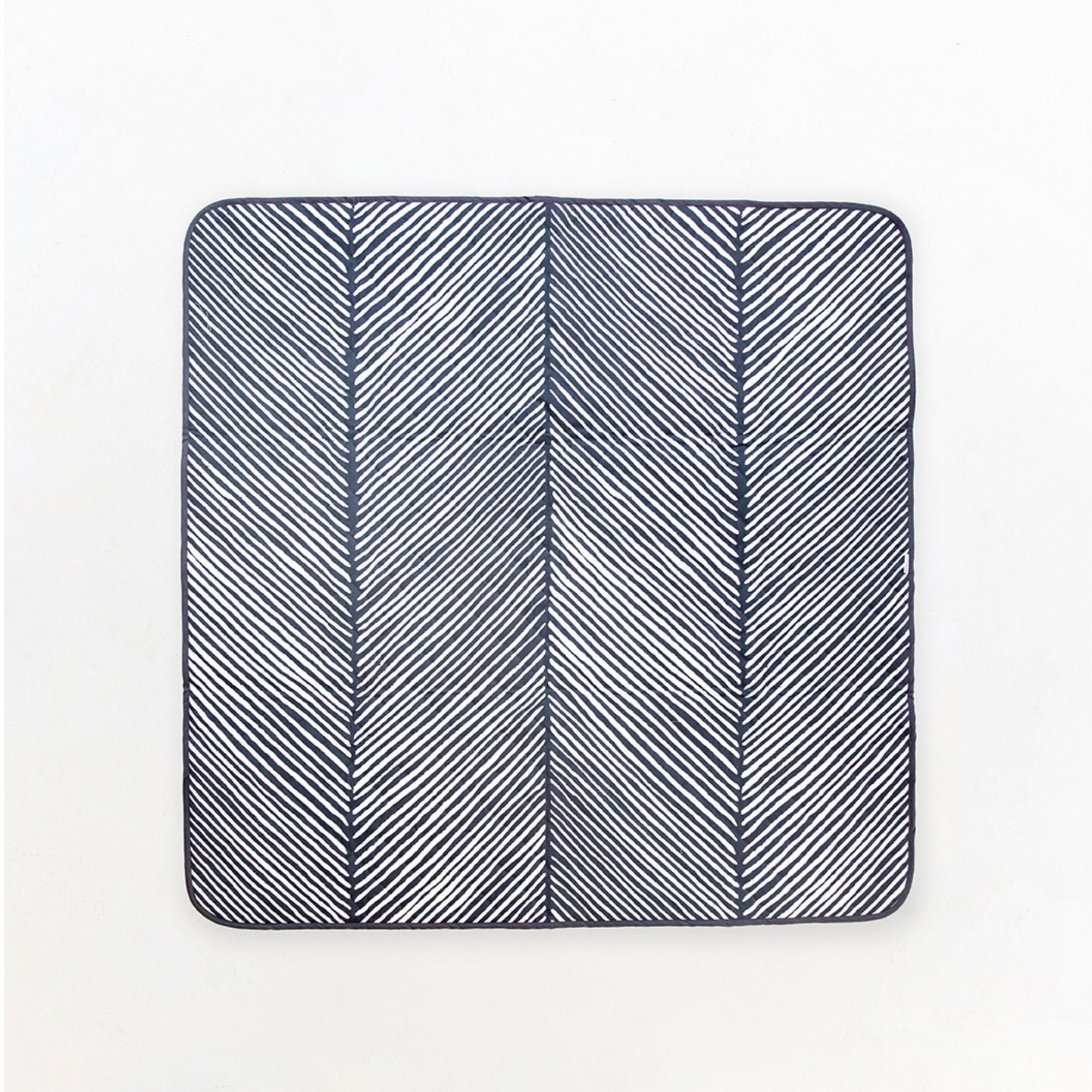 toddlekind-waterproof-organic-travel-mat-anchor-120x120cm- (3)