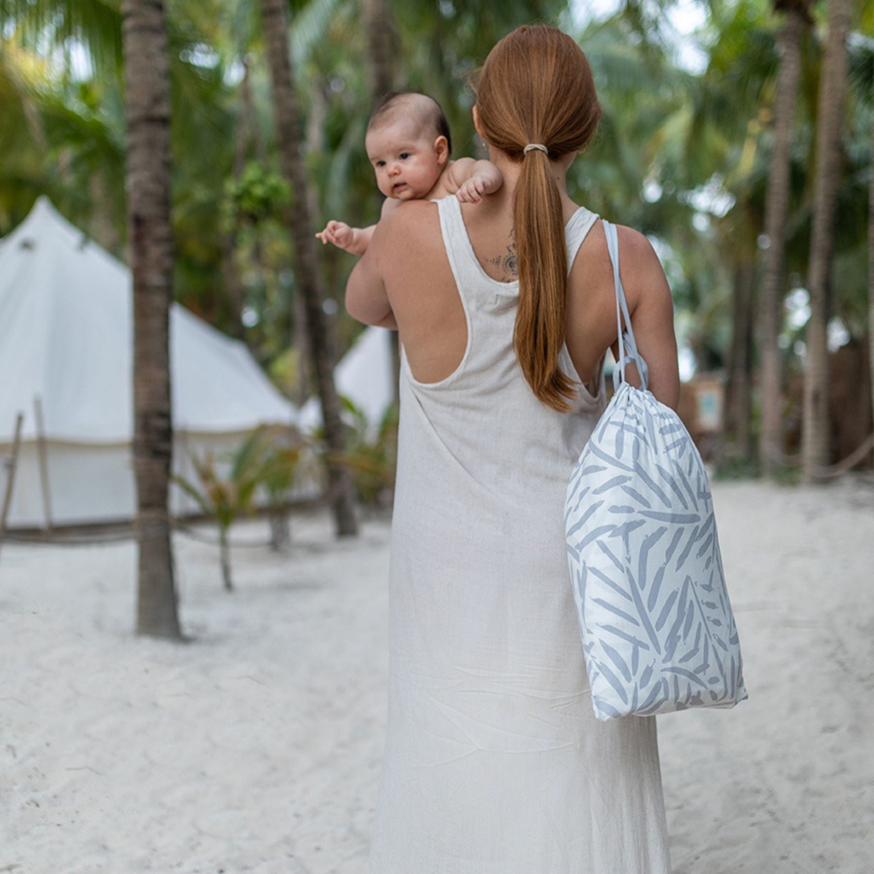 toddlekind-waterproof-organic-travel-mat-stone-120x120cm- (10)