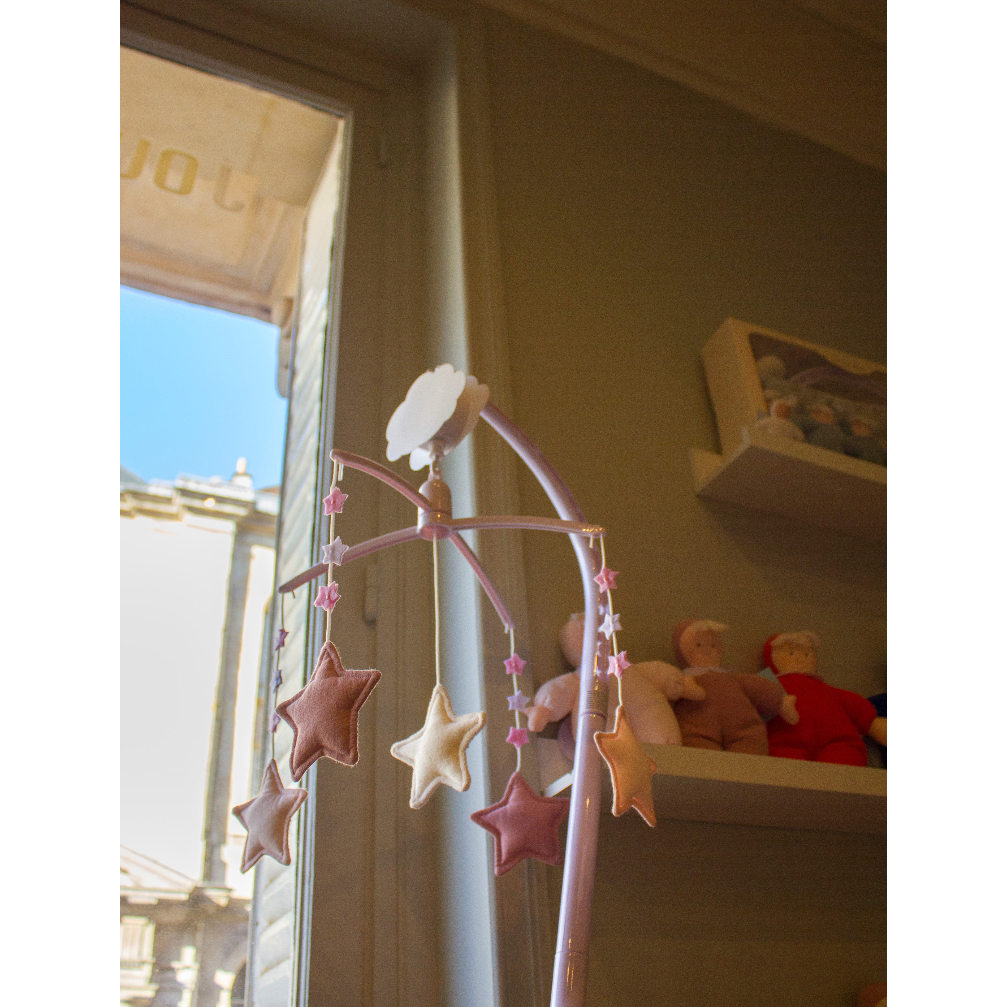 trousselier-musical-mobile-stars-old-pink-beige-_-ouder-pink-linen-trou-vm116760-3