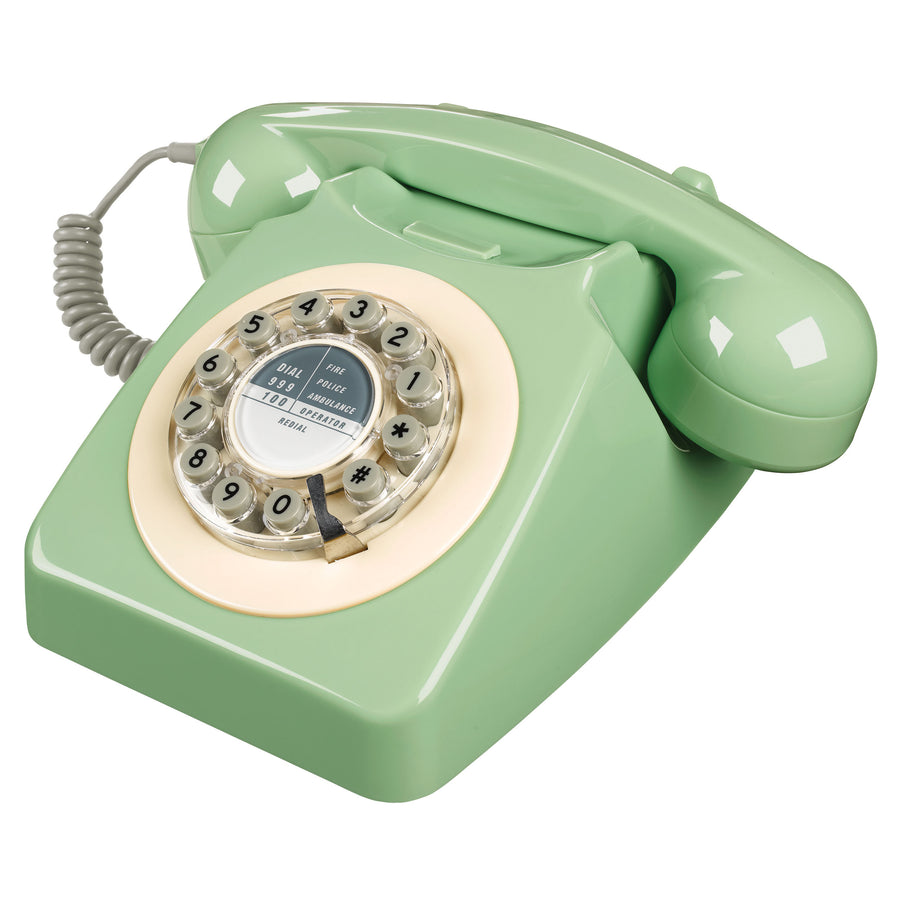 wild-&-wolf-swedish-green-746-phone- (1)
