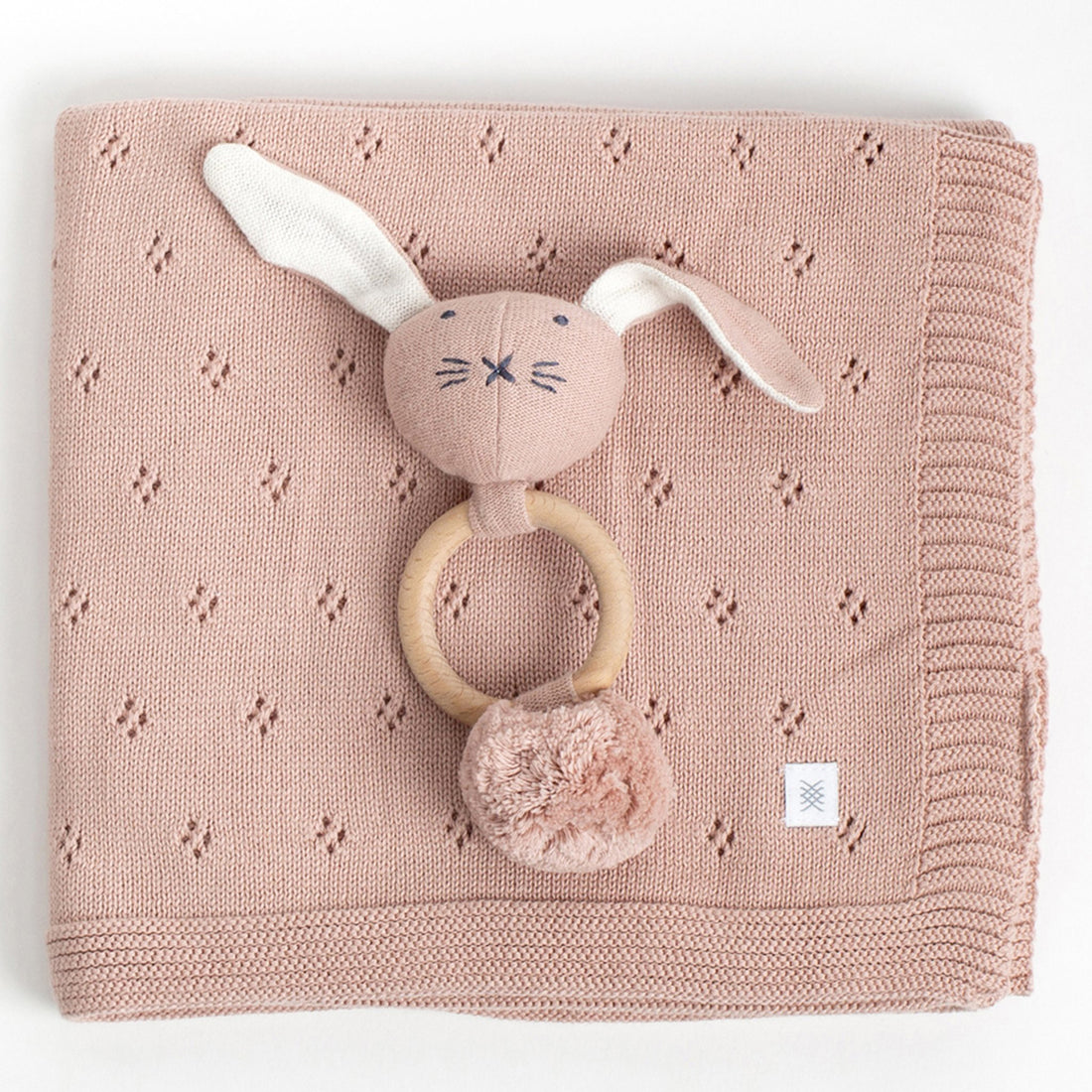zestt-clover-knit-baby-gift-set-berry- (1)