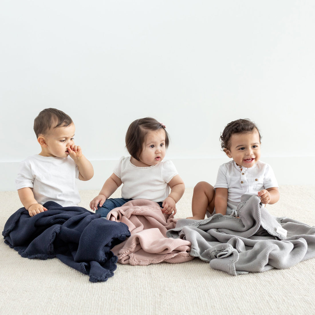 zestt-heirloom-baby-gift-set-navy- (2)